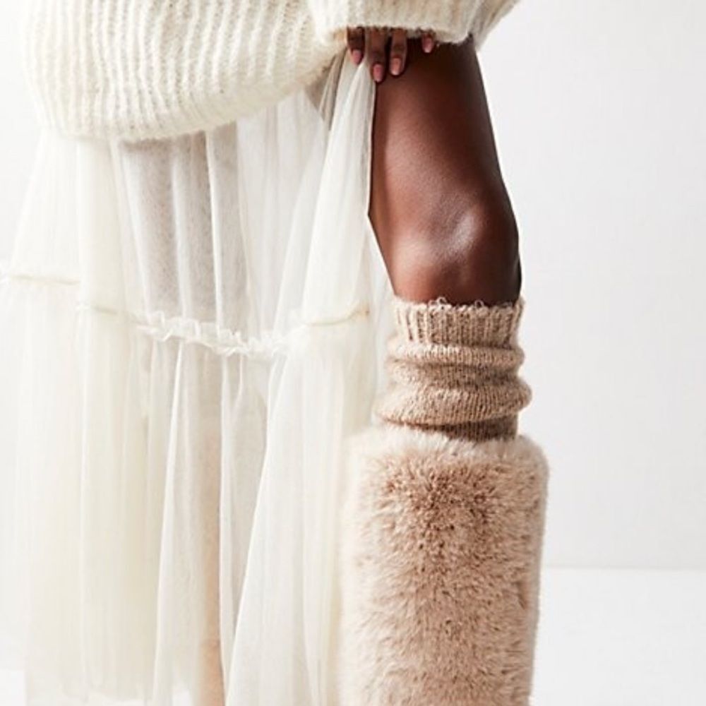 JEFFREY CAMPBELL FLUFFED UP BOOTS FOR WOMEN Size 7 Ivory - Picture 4 of 8